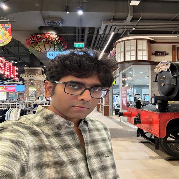 KARTHIK R
