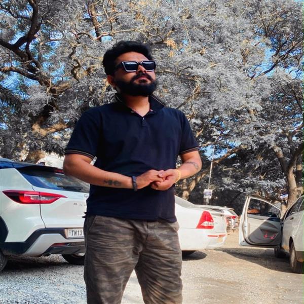 V Vignesh 