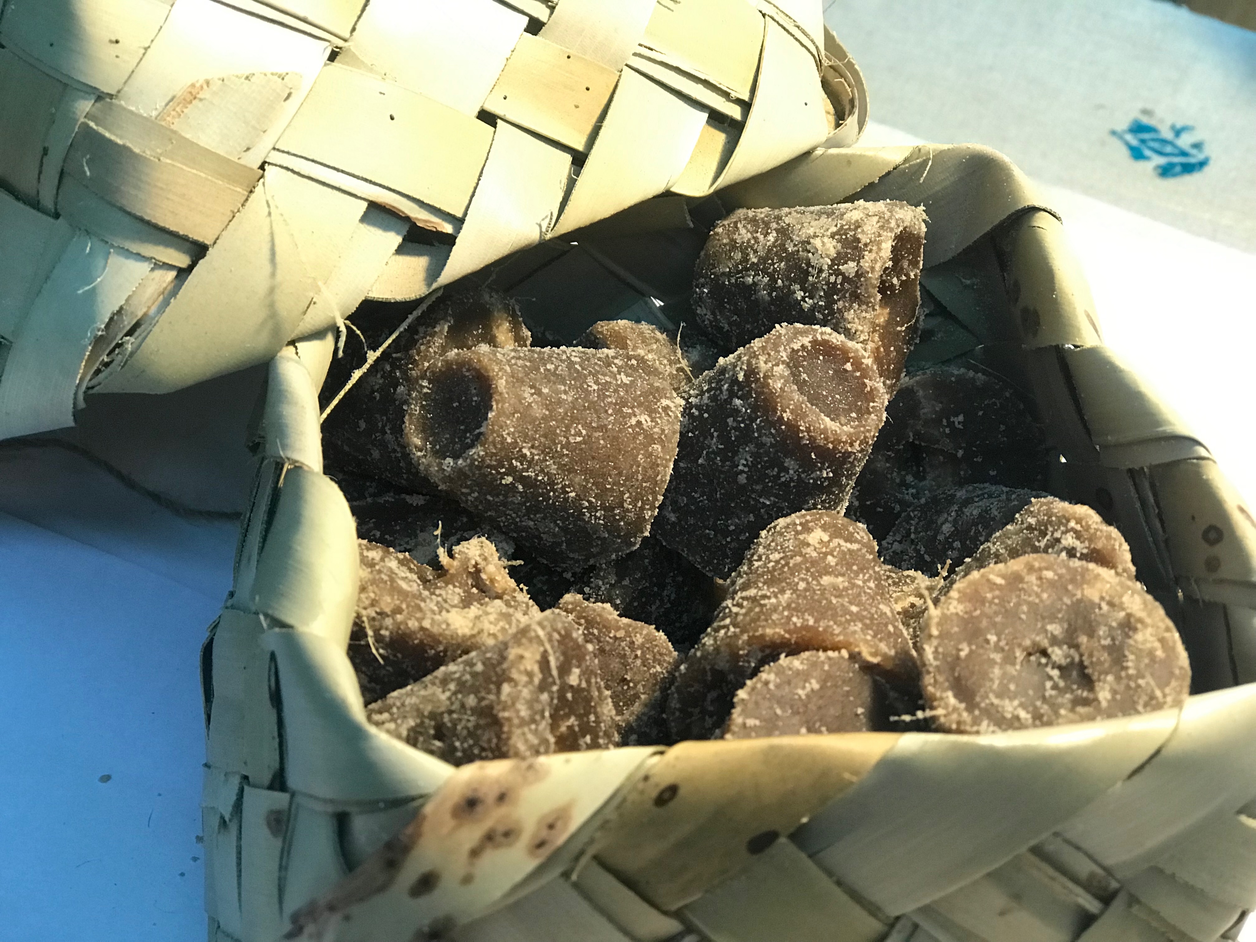 Dried Ginger Palm Jaggery (800g)