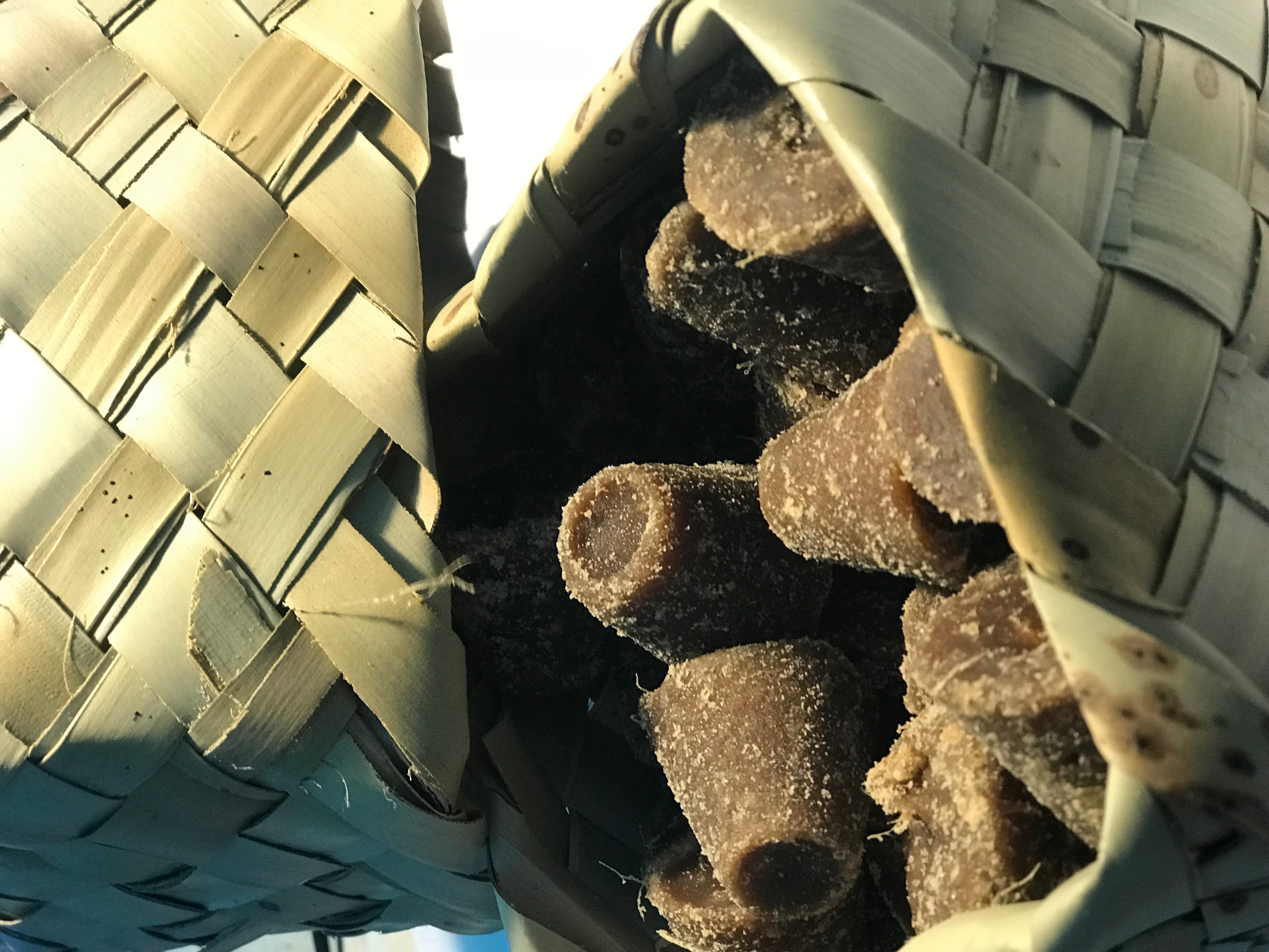 Dried Ginger Palm Jaggery (800g)